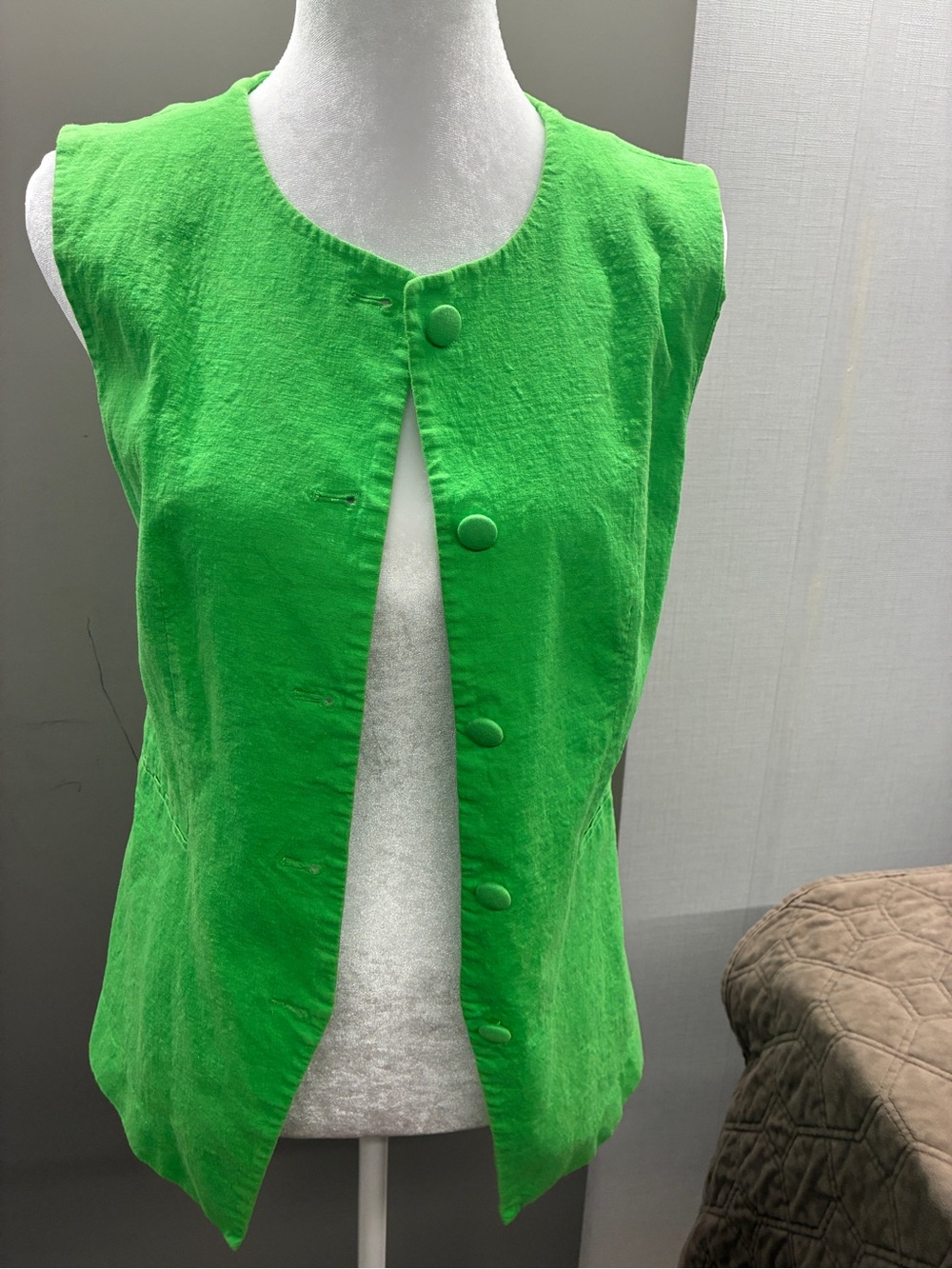 Preston & York Vibrant Green Sleeveless Button-Front Tunic